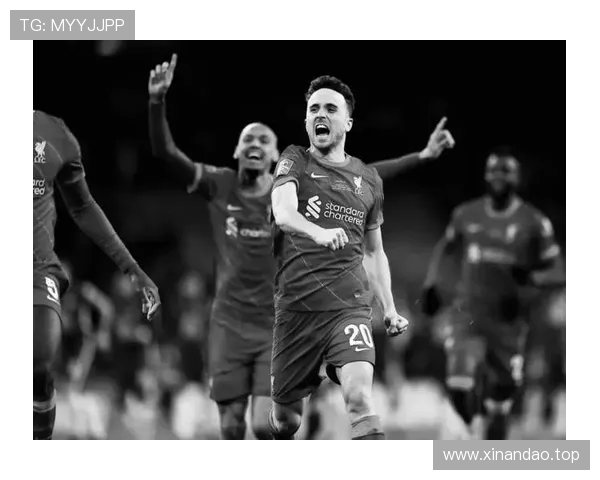 马竞主席与队长科克安菲尔德祭奠若塔为欧冠客战利物浦助威